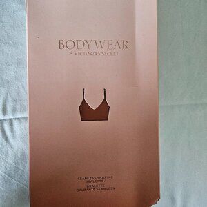 NIB Victoria's Secret SeamlessShaping Bralette | Color Praline | Size Large